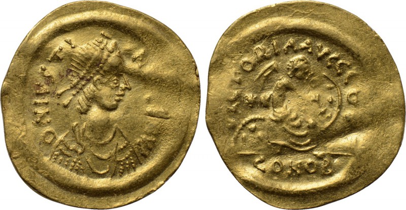 JUSTIN I (518-527). GOLD Semissis. Constantinople. 

Obv: D N IVSTINVS P P AVG...
