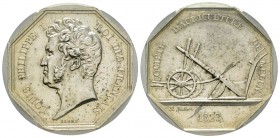Jeton Octagonal, 1823, AG 32 mm par Barre
Avers : Louis Philippe I Roi de Français
Revers : SOCIÉTÉ D'AGRICULTURE DE MELUN. Une charrue à gauche 
PCGS...