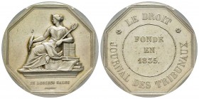 Jeton Octagonal, 1835, AG 32 mm poinçon Main
Avers: à l'exergue IN LEGIBUS SALUS
Revers: LE DROIT JOURNAL DES TRIBUNAUX FONDÉ EN 1835
PCGS AU Detail...