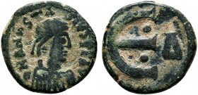 Anastasius I. 491-518. AE 

Condition: Very Fine

Weight: 2.1 gr
Diameter: 14 mm