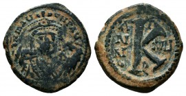 Maurice Tiberius (582-602), Ae Half Follis,

Condition: Very Fine

Weight: 5.0 gr
Diameter: 22 mm