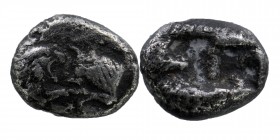KINGS of LYDIA. Time of Kroisos. Circa 561-546 BC. AR Sixth Stater - Third Siglos
Sardes.
Confronted foreparts of lion right and bull left
Rev: Two...
