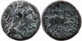 PISIDIA. Isinda. Ae (2nd-1st centuries BC).
Obv: Laureate head of Zeus right.
Rev: ΙΣΙΝ. Warrior on prancing horse right, weilding spear and fighting ...