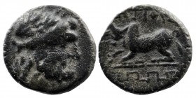 PISIDIA, Termessos. 1st century BC. AE
Laureate head of Zeus right / Bull butting left. 
SNG France 2097; cf. SNG Copenhagen 290.
3,98 gr. 15 mm