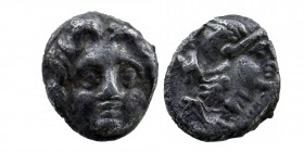 Selge , Pisidia. AR Obol
Obv. Facing head of Gorgoneion
Rev. Helmeted head of Athena right, astragal behind.
SNG BN 1930; SNG PFPS 336
0,88 gr. 9 mm