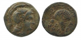 Cilicia, Soloi. Ca. 100-30 B.C. AE 
Helmeted head of Athena right /
Rev: grape bunch on vine. 
SNG France 1187; cf. SNG Levante 856.
1,89 gr. 14 mm