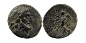 Cilicia, Elaiussa Sebaste. 1st century B.C. AE
Head of Zeus right/ Nike stand left.
SNG France 1133-4; SNG Levante 826-831 var.
6,18 gr. 21 mm