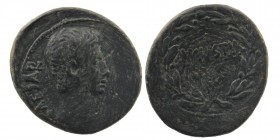 SYRIA. Seleucis and Pieria. Antioch. Augustus (27 BC-AD 14) AE .
Obv: CAESAR .
Rev: AVGVSTVS. Bare head right. Legend within wreath.
RPC I 4100.
7,82 ...