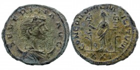 Severina AD 270-275. Antiochia AE Antoninianus
bust to right/ Concordia standing, holding two standards
RIC temp. 2419.
3,61 gr. 24 mm