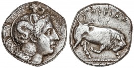 GREEK COINS
Diestátera. (400 a 350 a.C.). LUCANIA THURIUM (Italia). Anv.: Cabeza de Atenea a derecha con casco ático. Rev.: Toro embistiendo a derech...