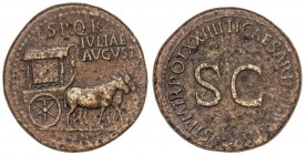 ROMAN COINS: ROMAN EMPIRE
Sestercio. Acuñada el 22-23 d.C. LIVIA. Anv.: S. P. Q. R. IVLIAE AVGVST. Carpentum tirado por dos mulas a derecha. Rev.: TI...