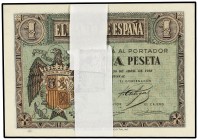 SPANISH BANK NOTES: ESTADO ESPAÑOL
Lote 100 billetes 1 Peseta. 30 Abril 1938. Serie D.Todos correlativos. Todos (SC, SC-) excepto uno (EBC). A EXAMIN...