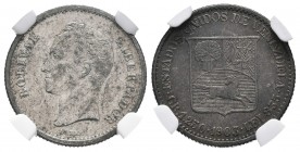 ESTADOS UNIDOS DE VENEZUELA. 1/4 Bolívar. (Ar. 1,25g/15mm). 1903. (Km#Y20). Encapsulado NGC AU Details. Limpiada