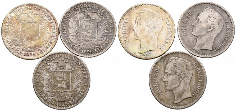 ESTADOS UNIDOS DE VENEZUELA. Lote compuesto por 3 monedas de 1 Bolívar de difere...