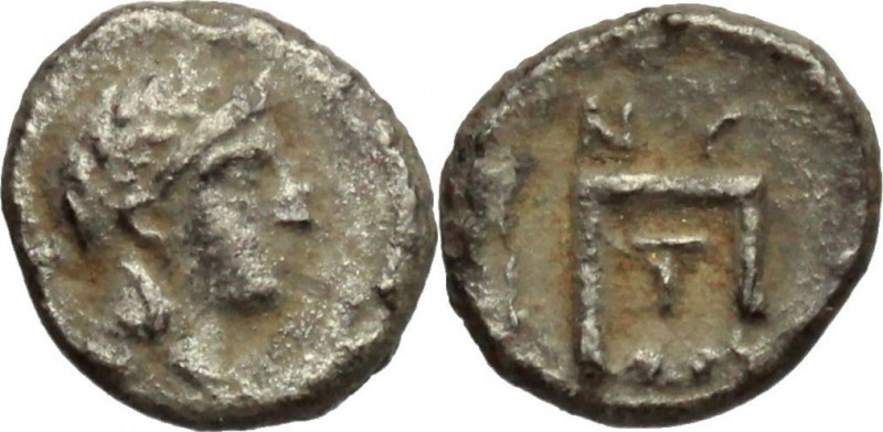 Greek Italy. Southern Lucania, Thurium. AR 1/4 Obol, c. 443-400 BC. D/ Head of A...