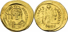 Justinian I (527-565).. AV Solidus, Constantinople mint, c. 545-565 AD