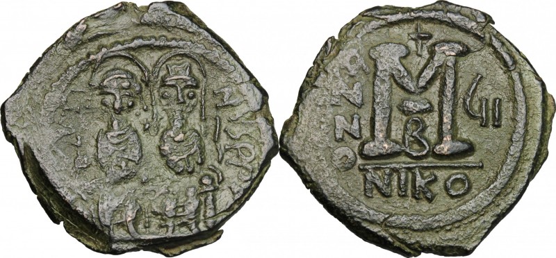 Justin II (565-578). AE Follis, Nicomedia mint. D/ Justin and Sophia seated faci...