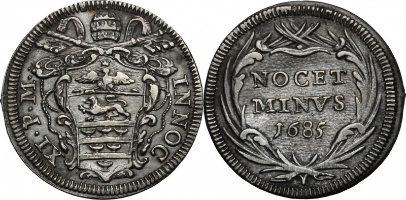 Roma. Innocenzo XI (1676-1689). Grosso 1685. CNI 117. M. 177. Berm. 2121. AG. g....