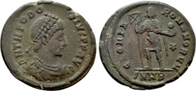 THEODOSIUS I (379-395). Ae. Nicomedia.