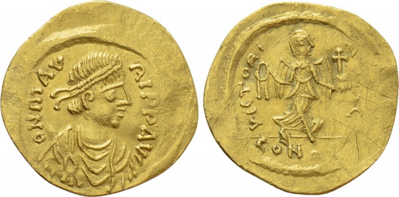 MAURICE TIBERIUS (582-602). GOLD Semissis. Constantinople. 

Obv: δ N MAVRI P ...