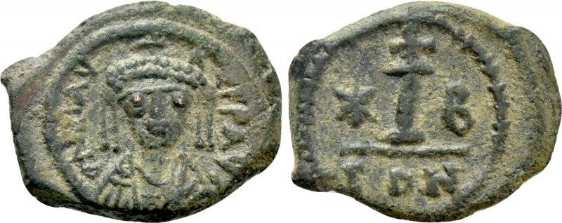 MAURICE TIBERIUS (582-602). Decanummium. Constantinople. 

Obv: Crowned, drape...