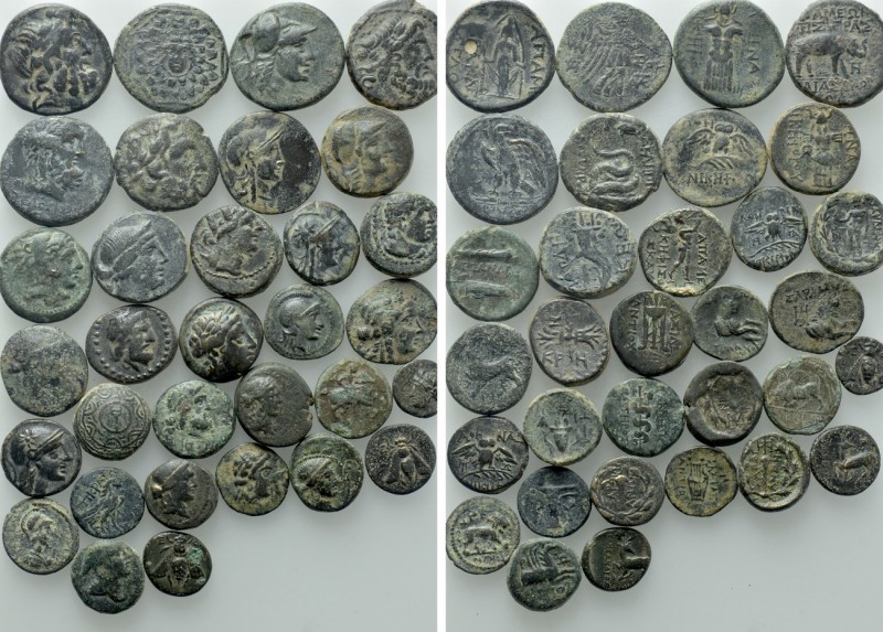 32 Greek Coins. 

Obv: .
Rev: .

. 

Condition: See picture.

Weight: g...