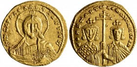 Constantine VII Porphyrogenitus, with Romanus II, 913-959. Solidus (Gold, 20 mm, 4.43 g, 7 h), Constantinopolis, 945-959. +IҺS XPS RЄX RЄGNANTIЧm Nimb...