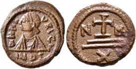 Maurice Tiberius, 582-602. Dekanummium (Bronze, 18 mm, 3.27 g, 3 h), Carthago, Indiction year VI = 587/8 or 602. D N MAVRICI Diademed, draped and cuir...