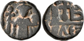 Constans II, 641-668. 12 Nummi (Bronze, 17 mm, 5.78 g, 11 h), Alexandria, September-November 641 or late 645-May 646. Constans II standing facing, wea...
