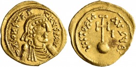 Constans II, 641-668. Semissis (Gold, 16 mm, 2.17 g, 7 h), Syracuse, circa 645-649. δ N CONSTANTNЧS P AV Diademed, draped and cuirassed bust of Consta...