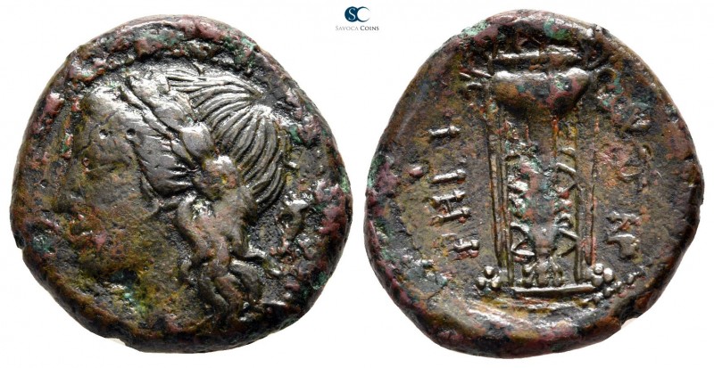 Bruttium. Rhegion 218-213 BC. 
Bronze Æ

22 mm., 8,45 g.



very fine
