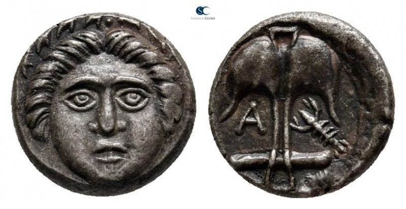 Thrace. Apollonia Pontica circa 375-325 BC. 
Diobol AR

10 mm., 1,09 g.


...