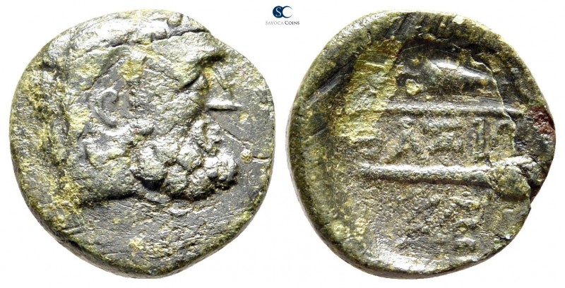 Islands off Thrace. Thasos 280-250 BC. 
Bronze Æ

16 mm., 2,8 g.



very ...