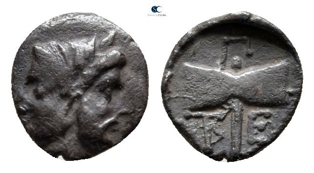 Islands off Troas. Tenedos circa 475-425 BC. 
Obol AR

8 mm., 0,29 g.



...