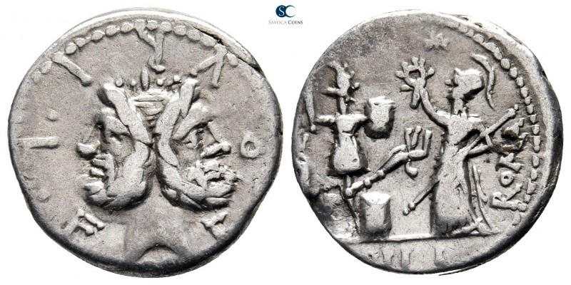L. Furius Philus 121 BC. Rome
Denarius AR

19 mm., 3,76 g.



very fine