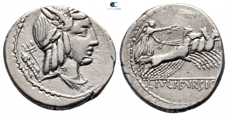 L. Iulius Bursio 85 BC. Rome
Denarius AR

20 mm., 4,01 g.



very fine