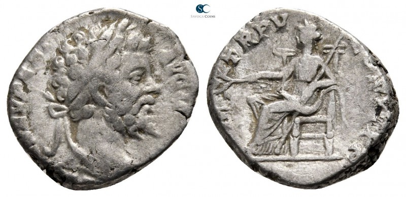 Septimius Severus AD 193-211. Rome
Denarius AR

18 mm., 3,37 g.



very f...