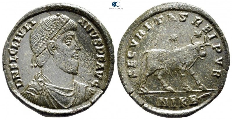 Julian II AD 360-363. Nicomedia
Double Maiorina Æ

30 mm., 8,05 g.



ver...