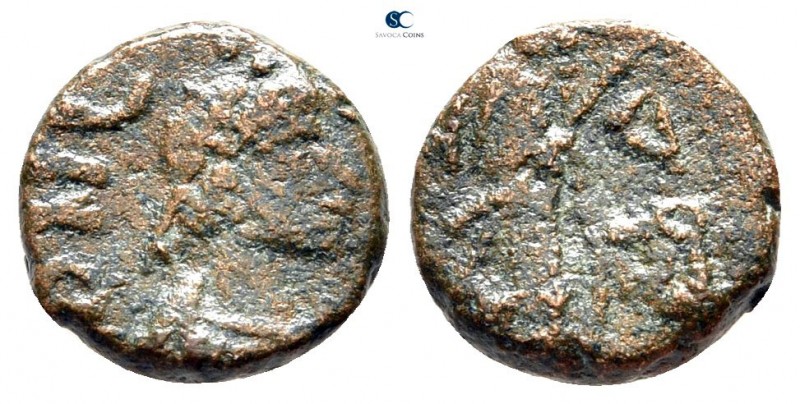 Leo I AD 457-474. Constantinople
Nummus Æ

10 mm., 1,21 g.



nearly very...