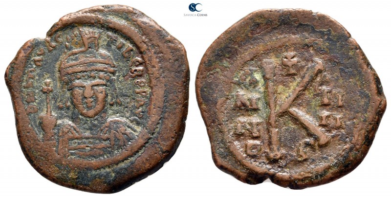 Maurice Tiberius AD 582-602. Constantinople
Half follis Æ

27 mm., 7,08 g.
...