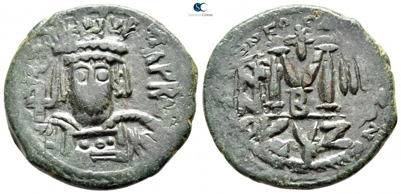Heraclius AD 610-641. Cyzicus
Follis Æ

29 mm., 10,09 g.



very fine, ov...