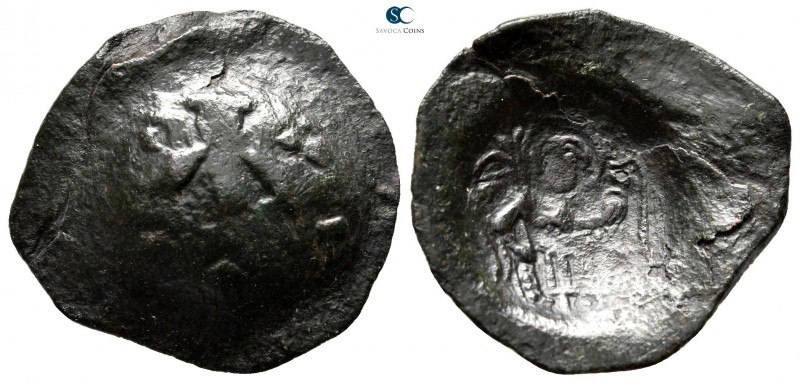 AD 1400-1450. Uncertain emperor. Second empire
Trachy AE

28 mm., 3,58 g.

...