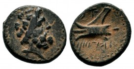 PHOENICIA. Arados. Ae (Circa 350-332 BC).
Condition: Very Fine

Weight: 3,27 gr
Diameter: 15,75 mm
