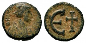 Justinianus I (527-565 AD). AE Nummi
Condition: Very Fine

Weight: 1,95 gr
Diameter: 13,29mm