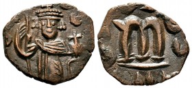 ARAB-BYZANTINE, Rashidun Caliphate, AE fals, c. 637-643. 
Condition: Very Fine

Weight:3,34 gr
Diameter: 22,50 mm