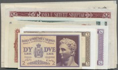Albania / Albanien. Set of 40 banknotes containing 2x 2 Lek P. 9 (UNC), 4x 3 Lek 1976 P. 34 (3x UNC, 1x VF), 8x 1 Lek 1964 P. 33 (5x UNC, 3x VF), 5 Le...