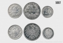 Deutsches Reich, Konv. von 3 Silber-Kleinmünzen, bestehend aus: 1 Mark 1907 A. 5,53 g; 24 mm. AKS 2; Jaeger 17. 1/2 Mark 1906 F. 2,73 g; 20 mm. AKS 6;...