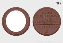 Porzellanmedaille 1934 unsigniert, von Emil Paul Börner, braunes Böttgersteinzeug, Meissen, anlässlich der 225-Jahrfeier des Infanterie Regiments 102,...