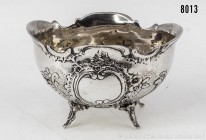 Kleine Schale (Saliere), 800er Silber, Wien, um 1900. 65 g, Spuren von Innenvergoldung erhalten, guter bis sehr guter Erhaltungszustand, keine Beschäd...