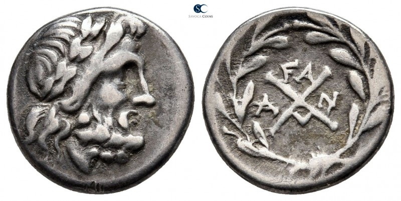 Achaia. Elis 175-168 BC. 
Triobol-Hemidrachm AR

15 mm., 2,36 g.

Laureate ...